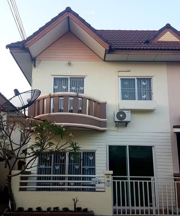For rent in Sriracha ทาวโฮมอยู่สบาย เครื่องใช้ ไฟฟ้าพร้อมเข้าอยู่ได้เลย ราคาถูก ใกล้ J-Park